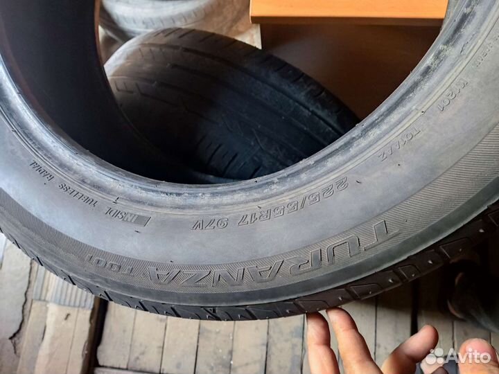 Bridgestone Turanza T001 225/55 R17