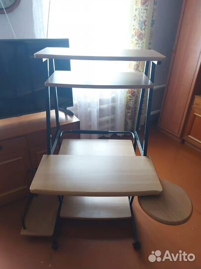 Компьютерный стол