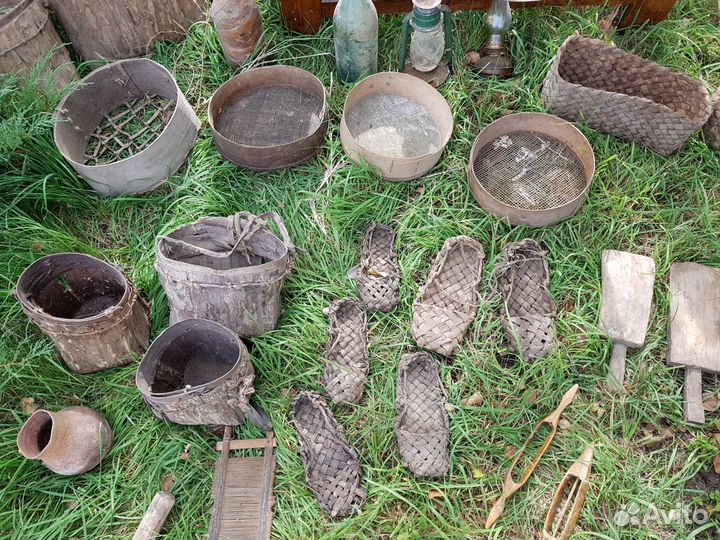 Старинные вещи для музея или кино