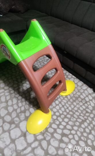 Сухой бассейн с шариками и горкой