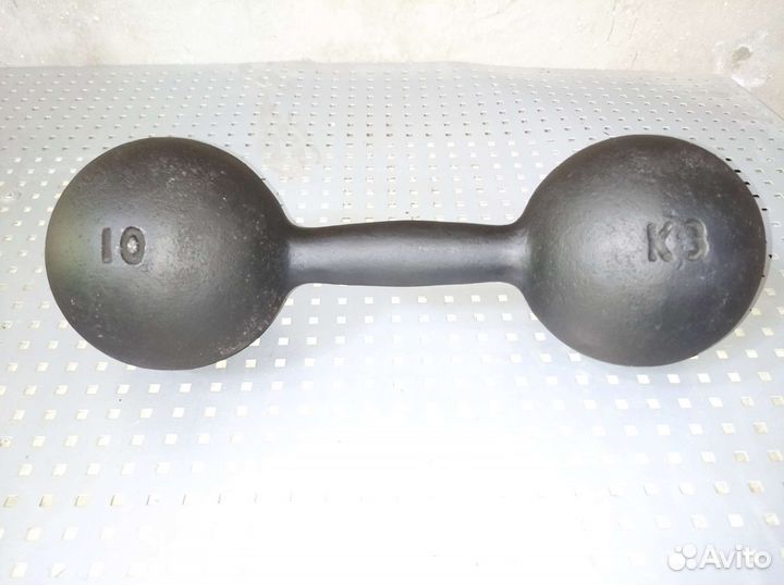 Гантель литая, 10 кг, новая краска