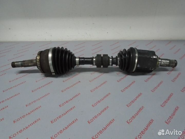 Nissan 39101-AV911 Вал приводной левый