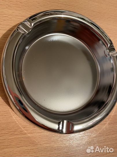 Пепельница металлическая, новая
