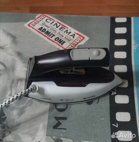 Утюг Vitek