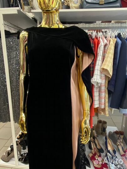 Giorgio Armani платье оригинал как новое
