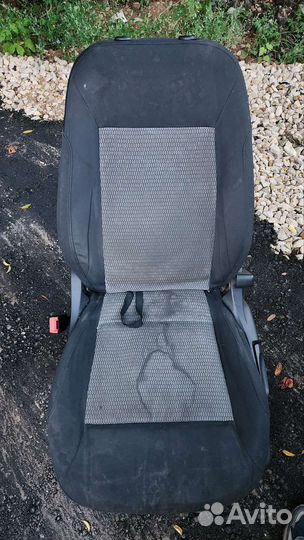 Сидение водительское polo седан