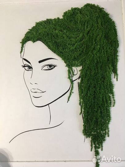 Картина девушка с волосами из амаранта