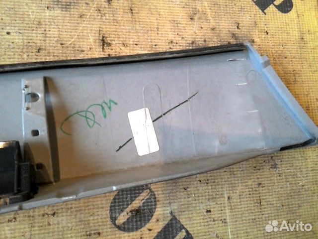 Накладка крышки багажника Toyota Highlander 3