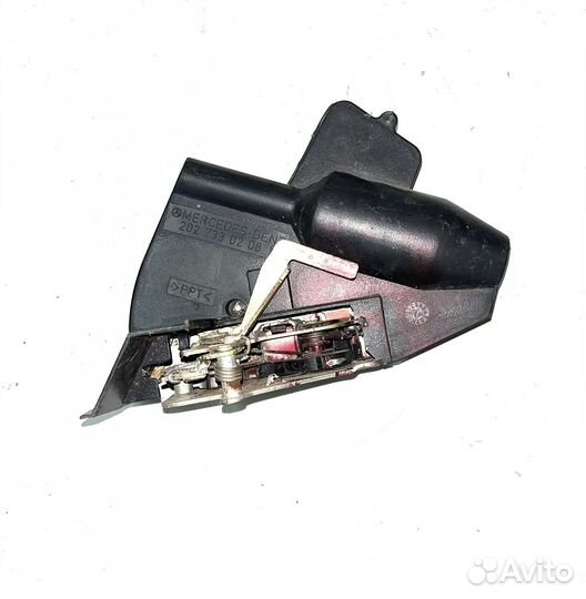 Замок задний правый Mercedes W202