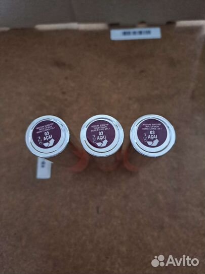 Увлажняющий бальзам для губ Clinique