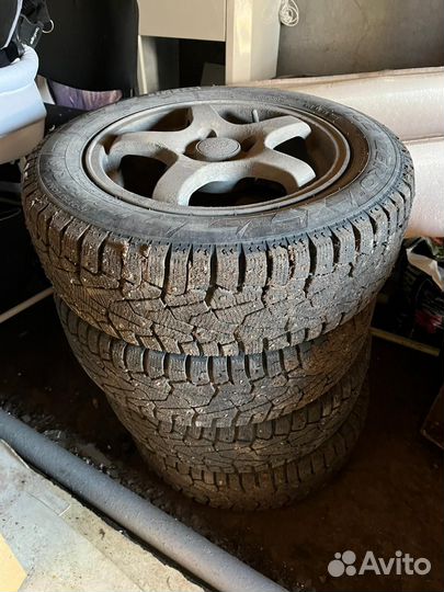 Pirelli Winter Ice Zero 185/60 R14 27