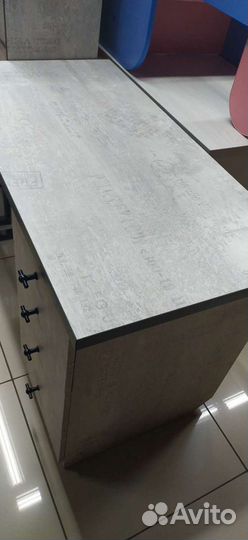 Стол Дельмар