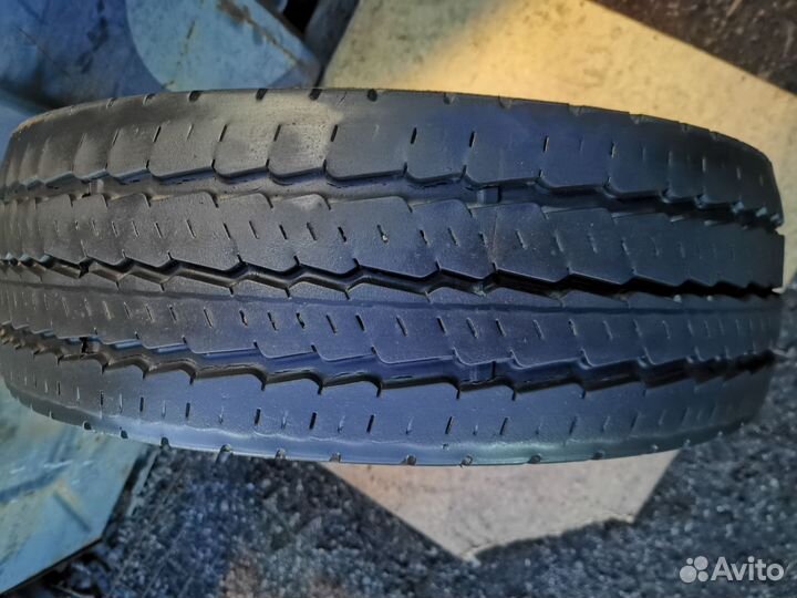 Continental VancoCamper 215/70 R15C 109R