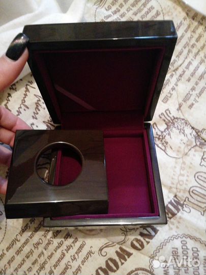 Продам деревянную коробочку