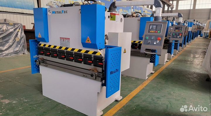 HBM 125/2500 (Е22, инвертор заднего упора)