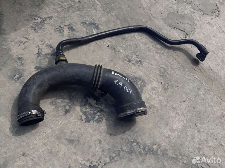 Патрубок воздушный Renault Scenic 1.9 DCI