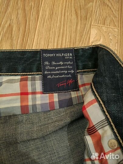 Джинсы Tommy Hilfiger