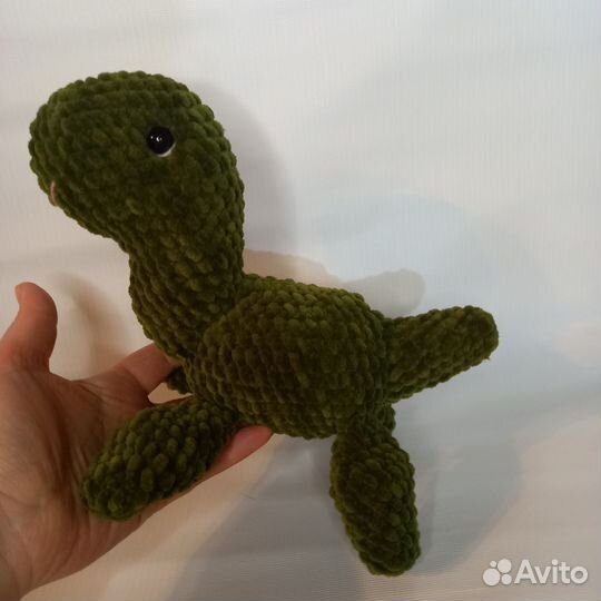 Вязаный динозавр