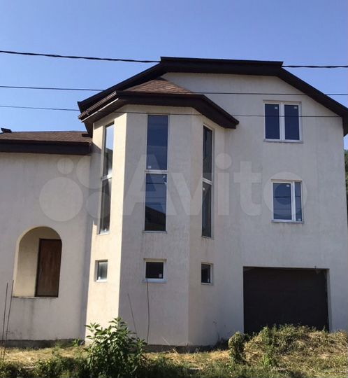 Дом 325,5 м² на участке 8 сот.