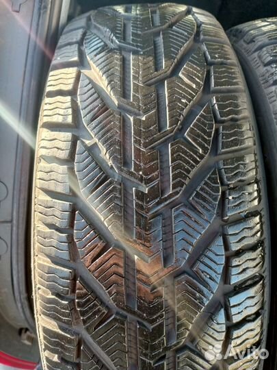 Tigar Winter 215/60 R17