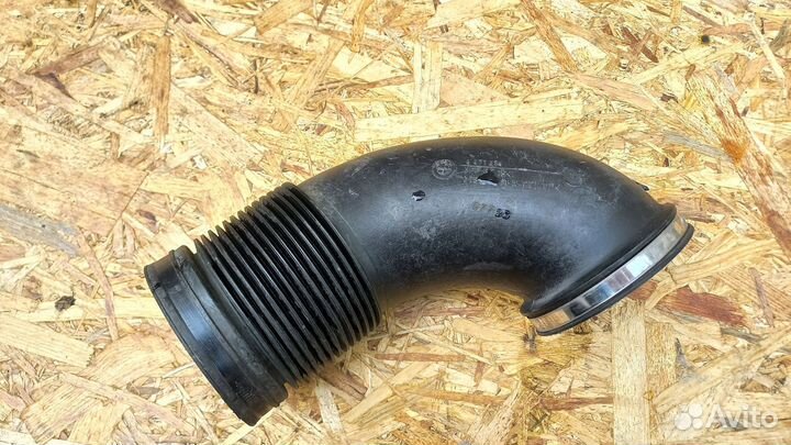 Патрубок воздушного фильтра BMW e65 3.6
