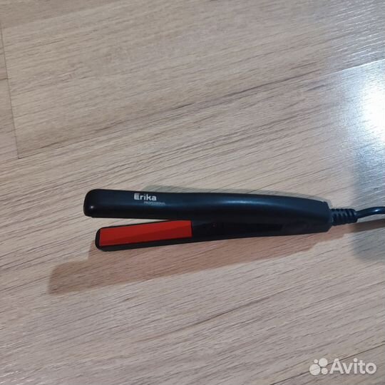 Выпрямитель для волос Erika