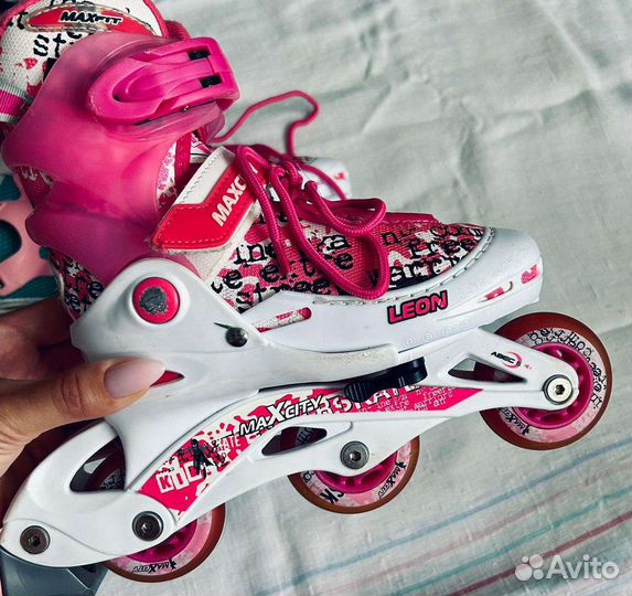 Роликовые коньки