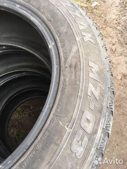 Bridgestone Blizzak MZ-03 205/65 R16