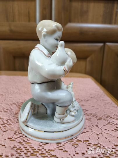 Статуэтка фарфор СССР, роспись, редкость