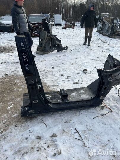 Правый порог со стойкой Suzuki Sx4