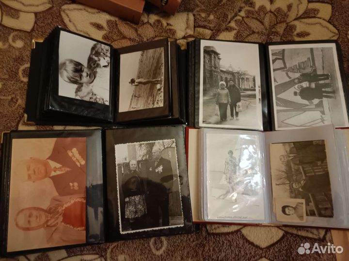 Альбомы со старыми семейными фото