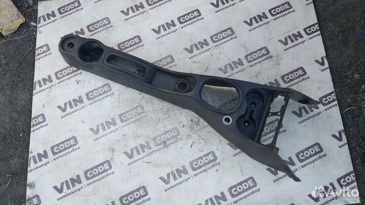 Консоль напольная МКПП Renault Duster 4x4