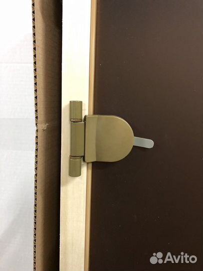 Стеклянная дверь в сауну