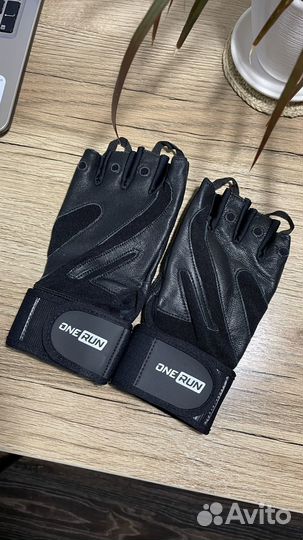 Спортивные перчатки для фитнеса/ спортзала