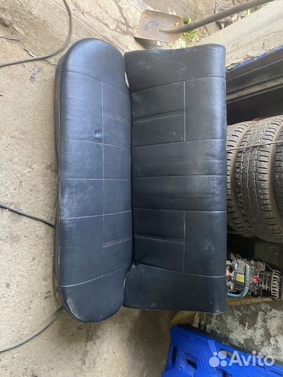 Диван кожанный ваз 2105,2107