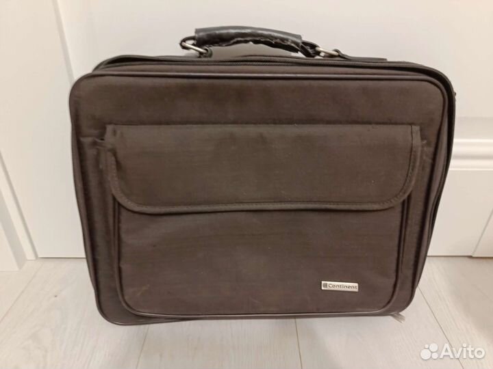 Портфель для ноутбука