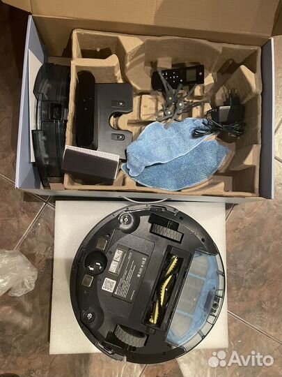 Робот пылесос neatsvor