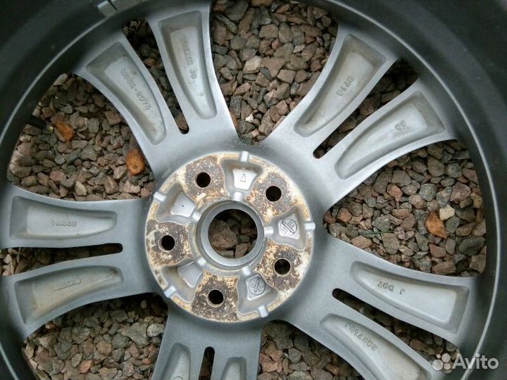 Диски R 20 nissan. поштучно