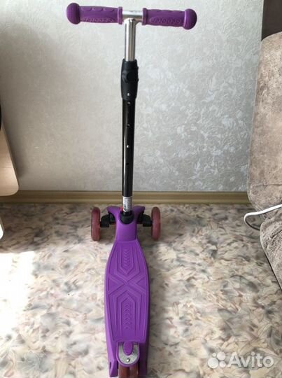 Самокат трехколесный color