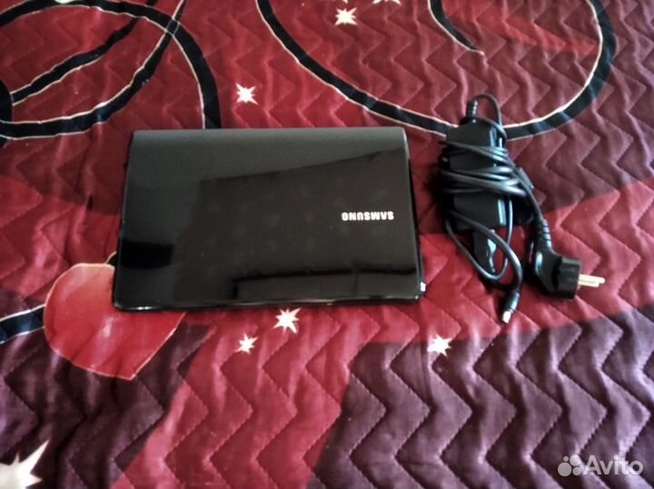 Нетбук Samsung NC110 10.1