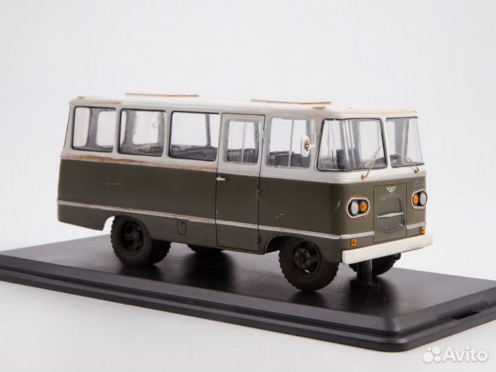 1:43 Масштабная модель Автобус Прогресс-8 (со след