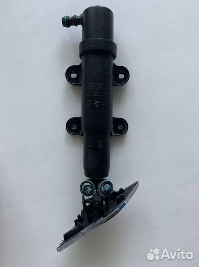 Форсунка омывателя, левая, Skoda Superb 2008-2015