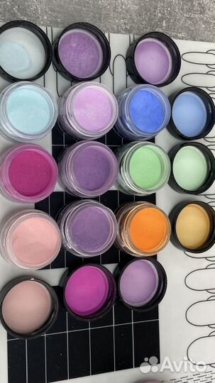 Акриловая пудра для наращивания ногтей