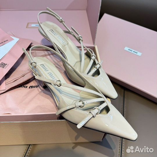 Босоножки miu miu молочные