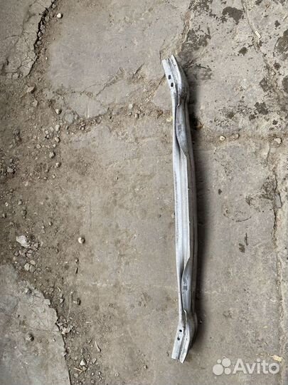 Усилитель бампера передний Audi A5