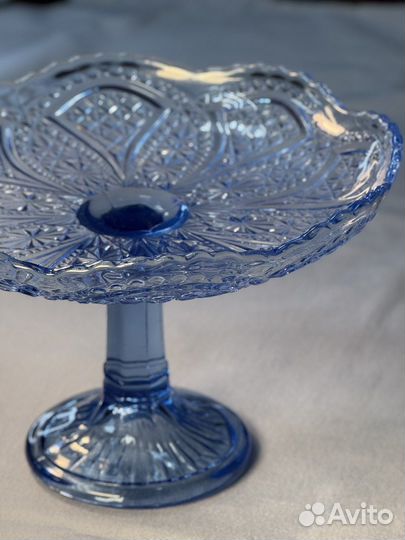 Синяя ваза из купоросного цветного стекла