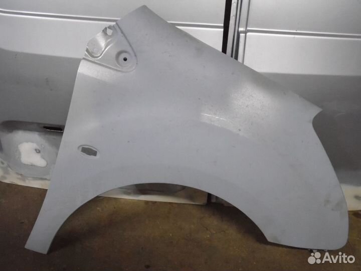 Крыло переднее правое Пежо Партнер Б9