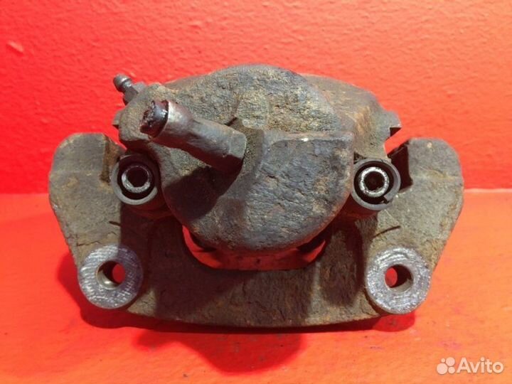 Суппорт передний правый Bmw X5 E53 M57D30 2003