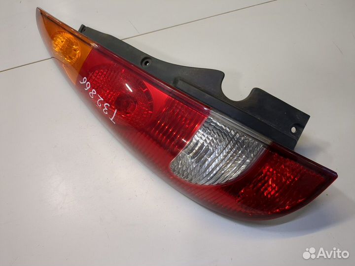 Фонарь (задний) Nissan Almera Tino, 2005