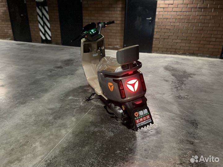 Электрический скутер Yadea E 10